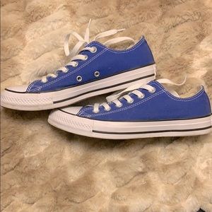 Like NEW Blue Women’s Converse All Stars Size 7